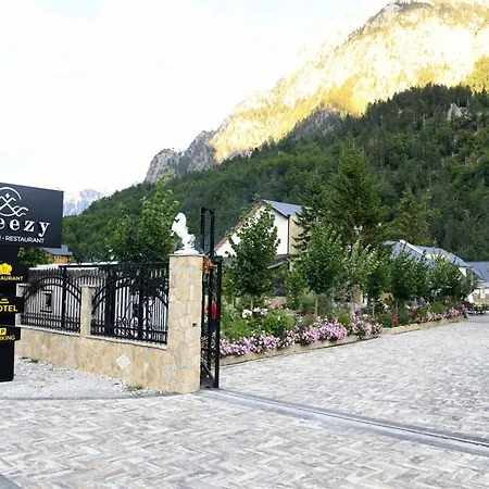 Breezy Hotel Valbone