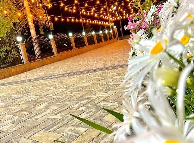 Hotel Breezy Valbone