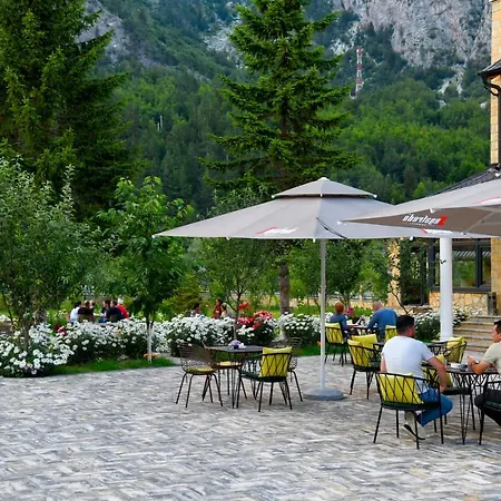 Hotel Breezy Valbonne