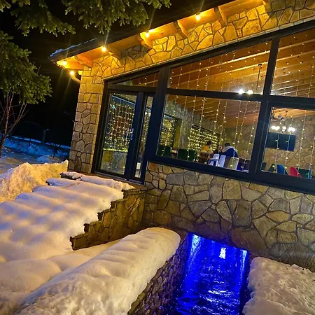 Hotel Breezy Valbone