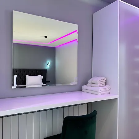 Hotel Breezy
