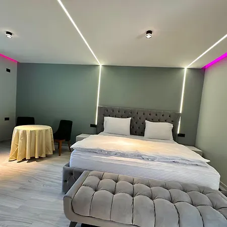 Hotel Breezy Valbone