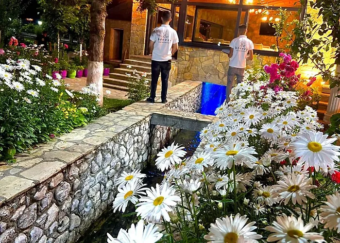 Hotel Breezy Valbone